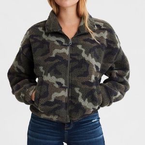 American Eagle camo teddy bear jacket
